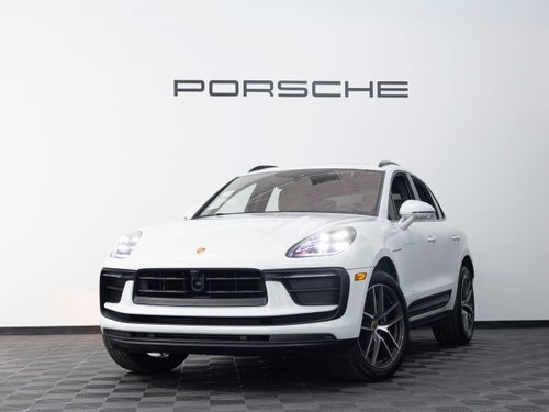 2025 Porsche Macan Base