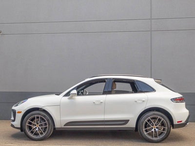 2025 Porsche Macan Base