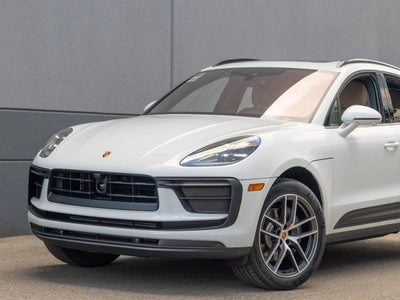 2025 Porsche Macan Base