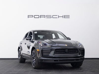 2026 Porsche Macan Base