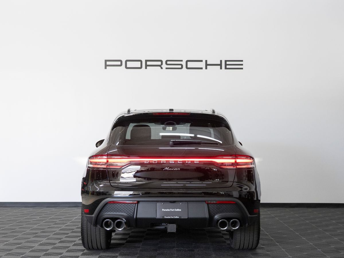 2026 Porsche Macan Base