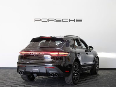 2026 Porsche Macan Base