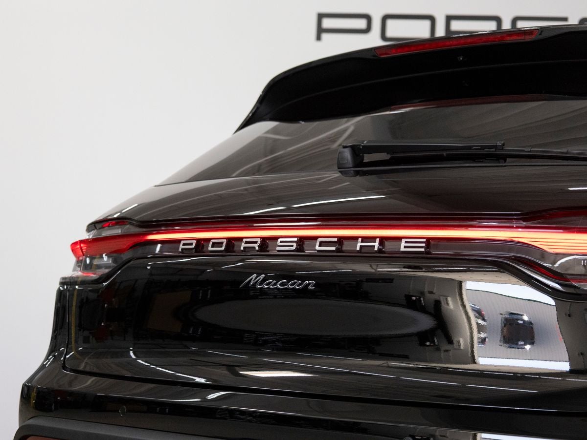 2026 Porsche Macan Macan