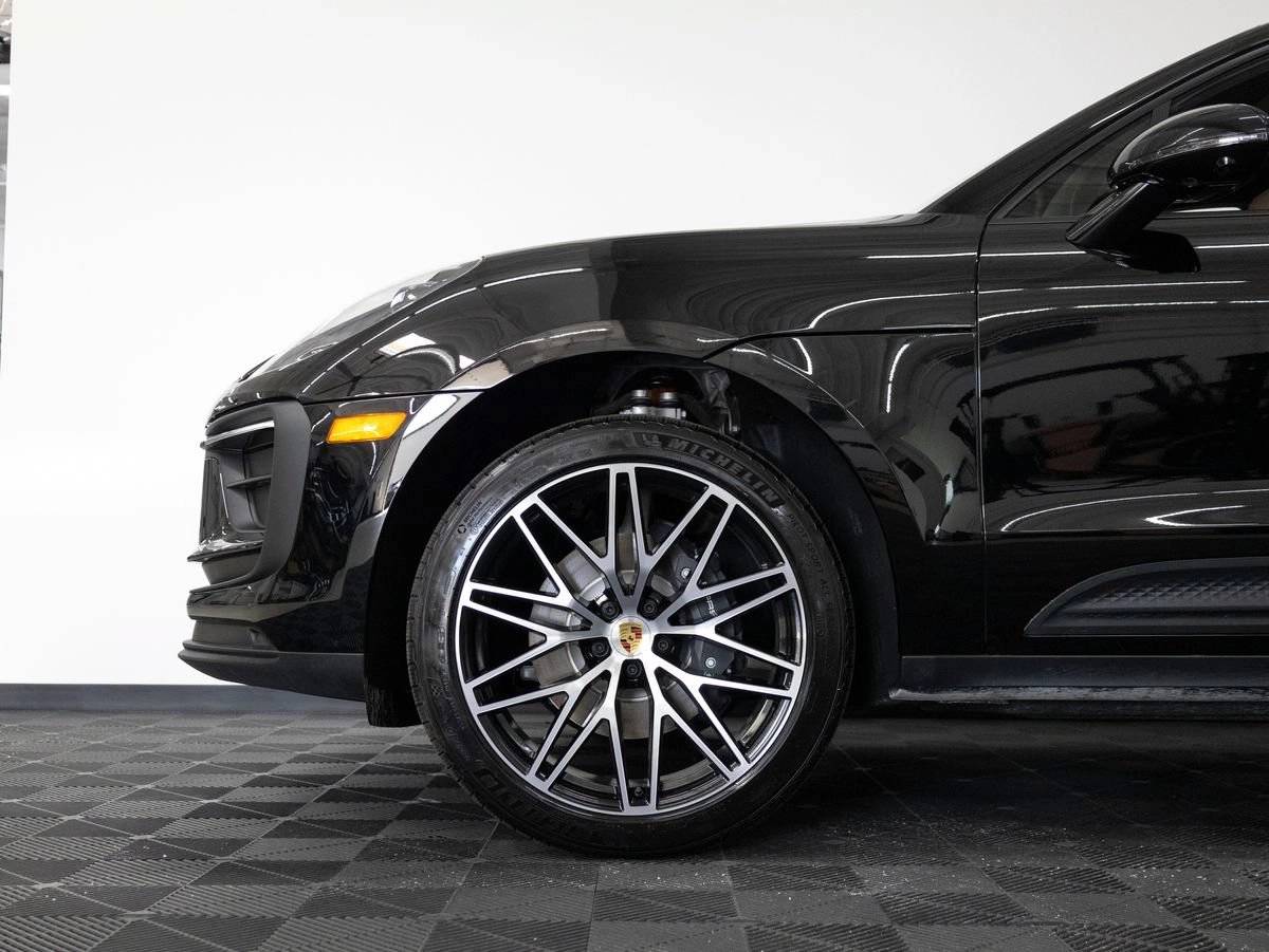 2026 Porsche Macan Macan