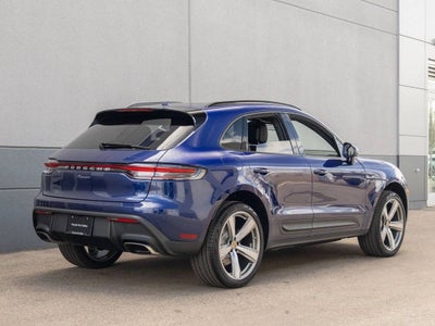 2025 Porsche Macan Base
