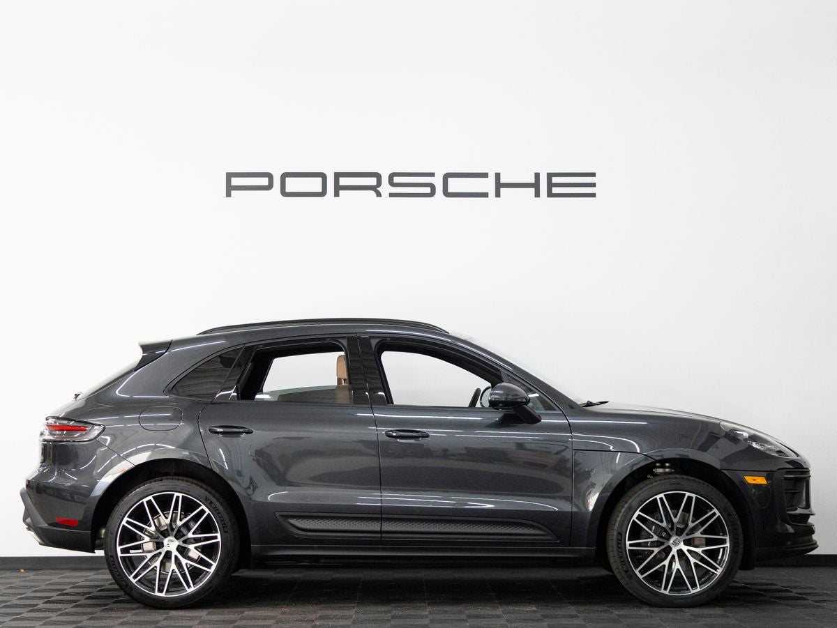 2026 Porsche Macan Macan