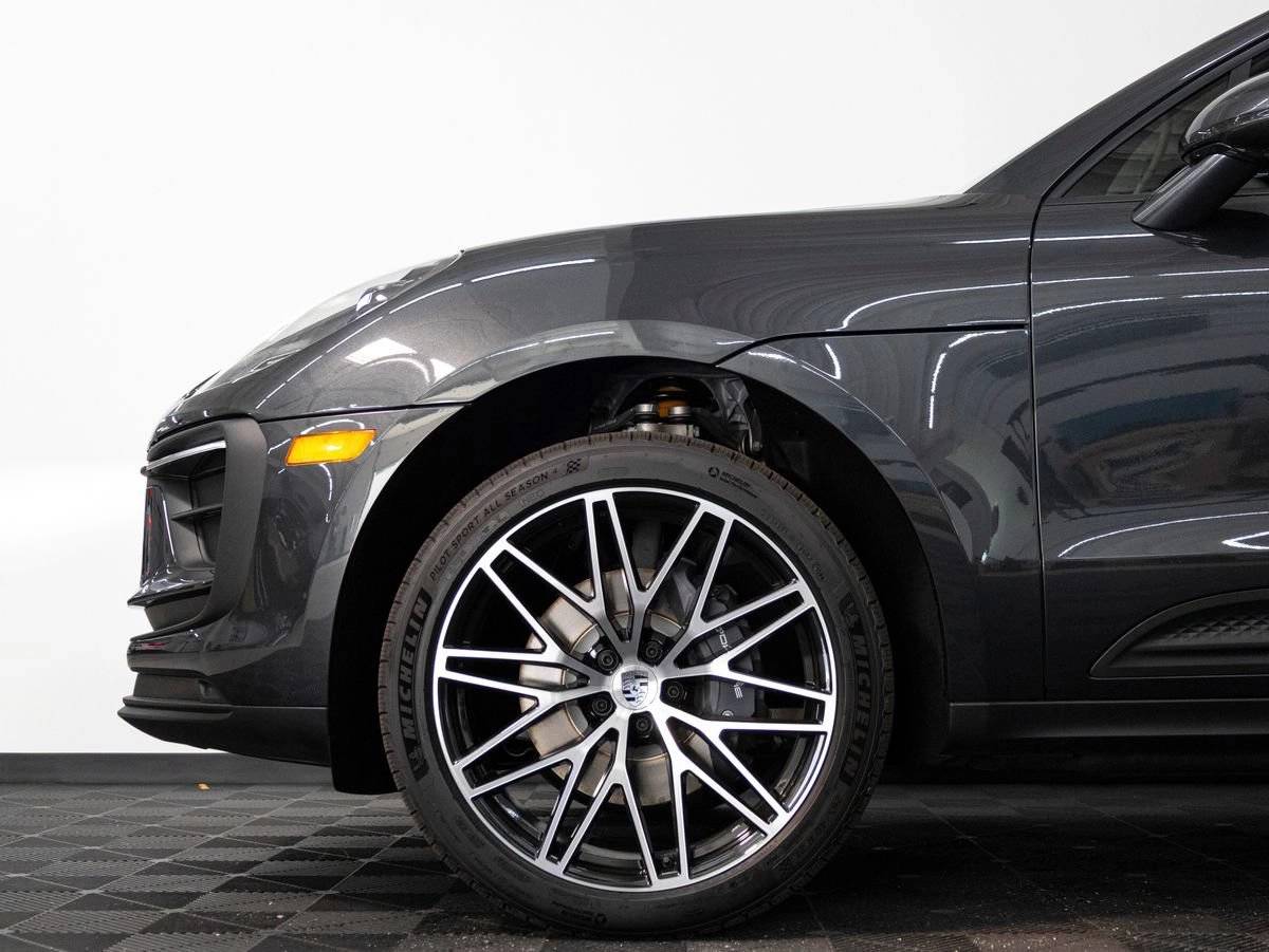 2026 Porsche Macan Macan