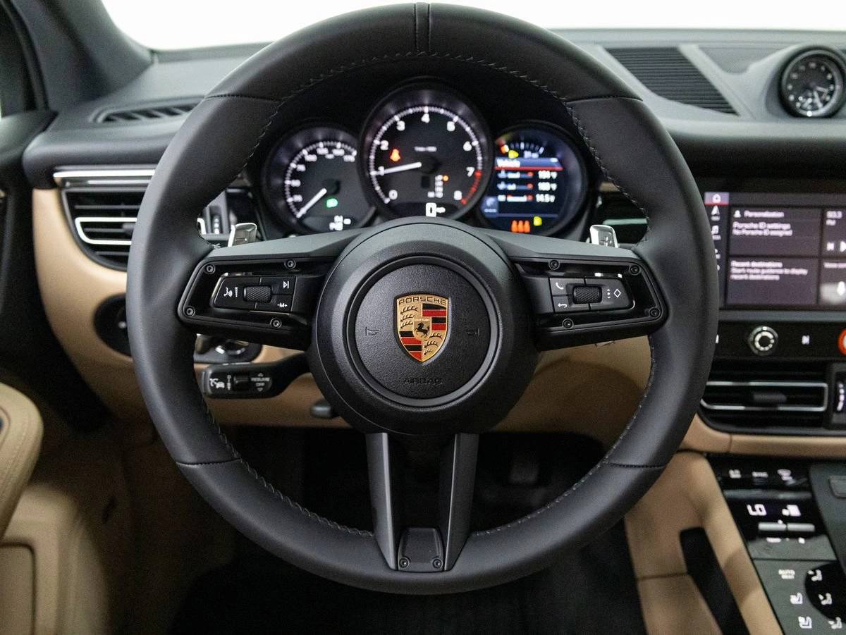 2026 Porsche Macan Macan