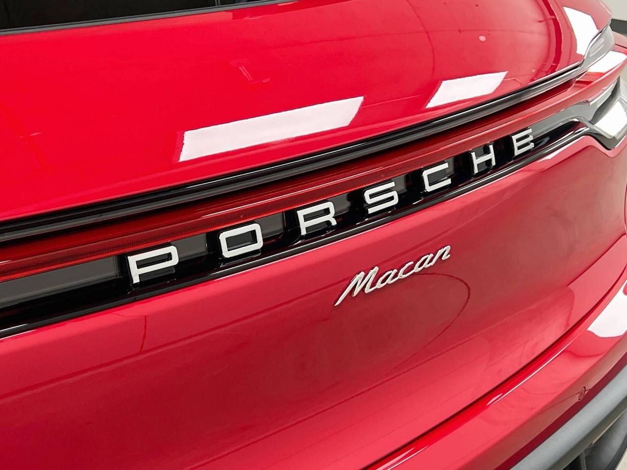 2026 Porsche Macan Macan