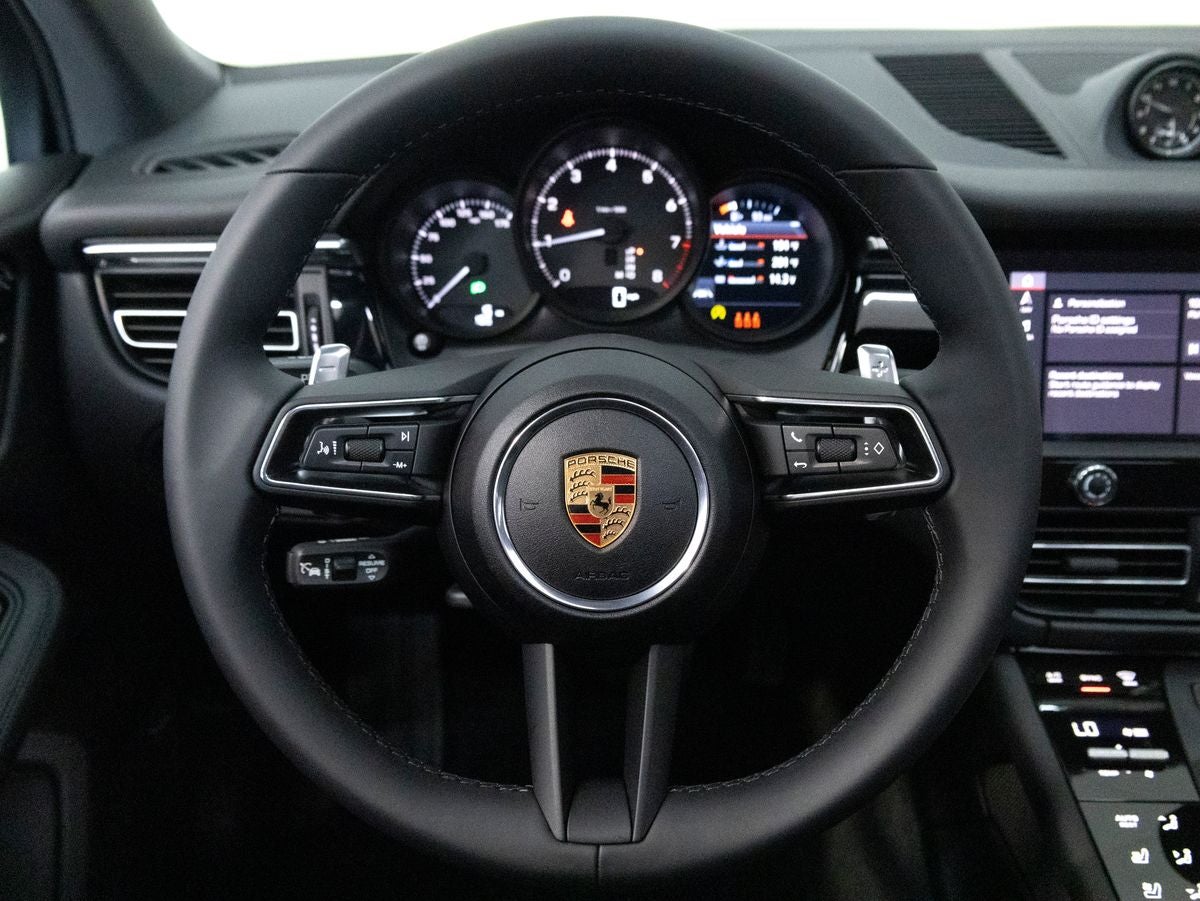 2026 Porsche Macan Macan
