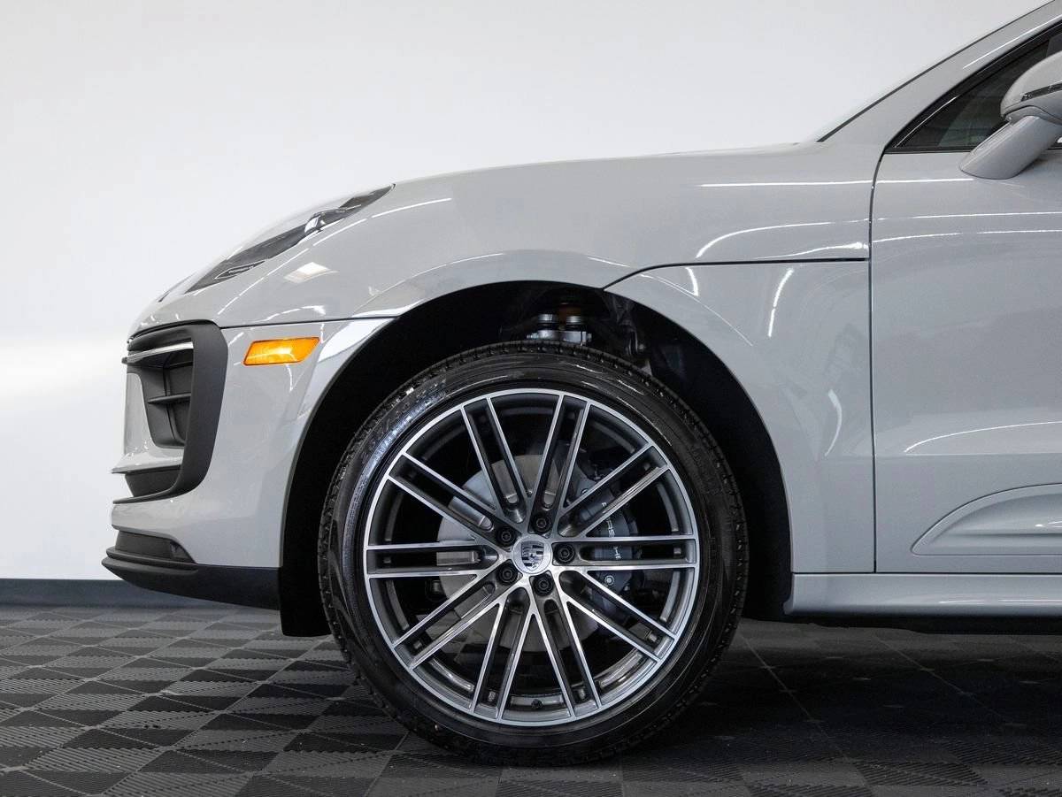 2026 Porsche Macan Macan