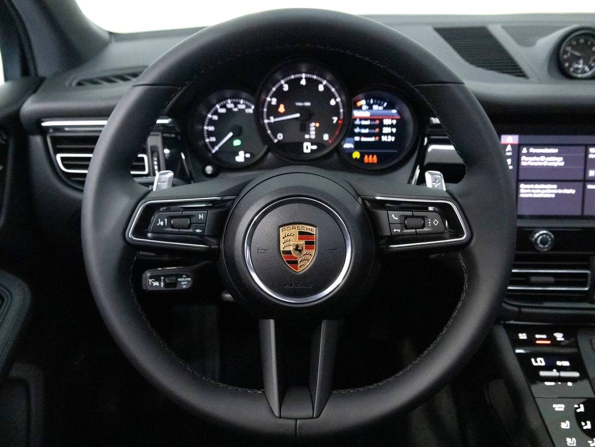 2026 Porsche Macan Macan