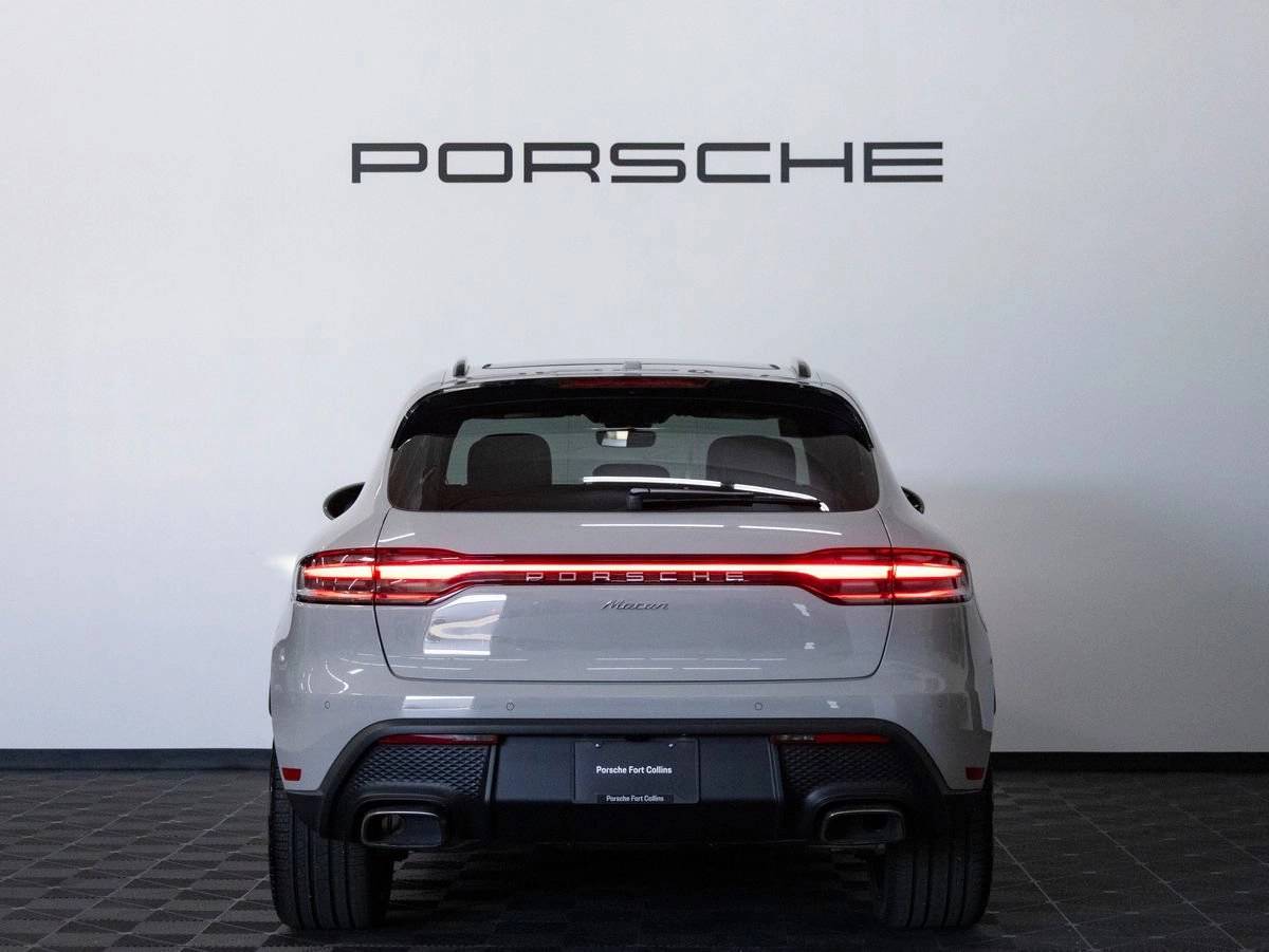 2026 Porsche Macan Macan