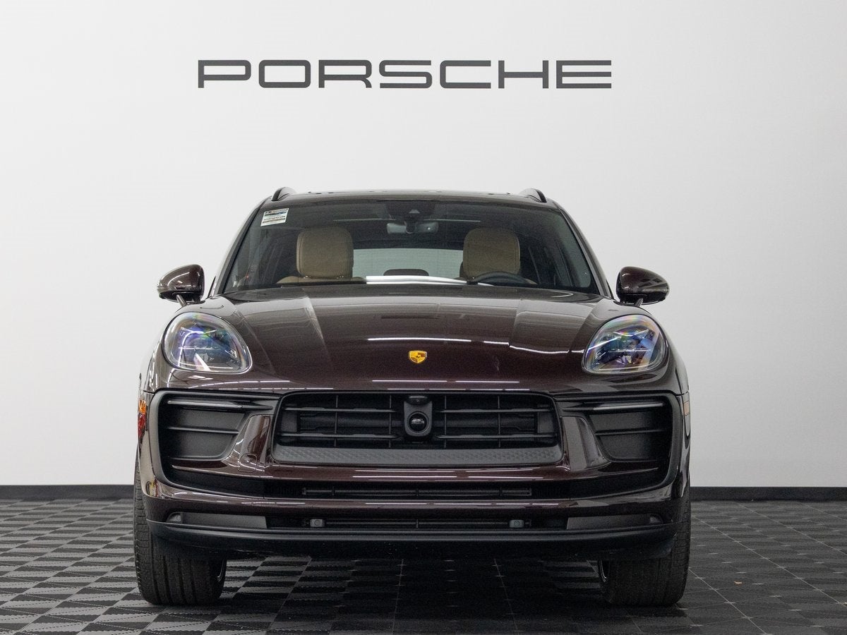 2026 Porsche Macan Base
