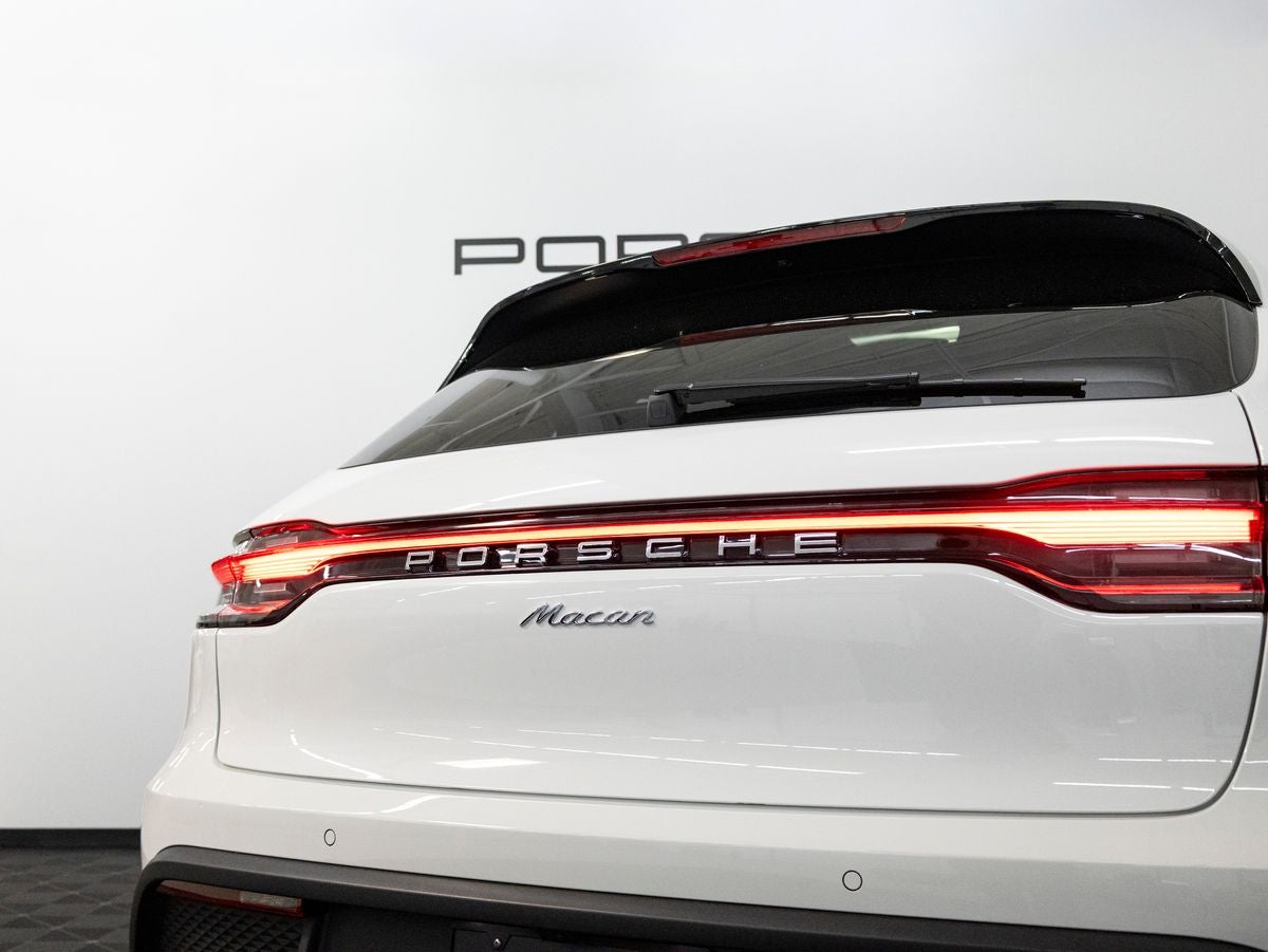 2026 Porsche Macan Macan