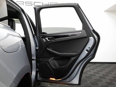 2025 Porsche Macan Macan