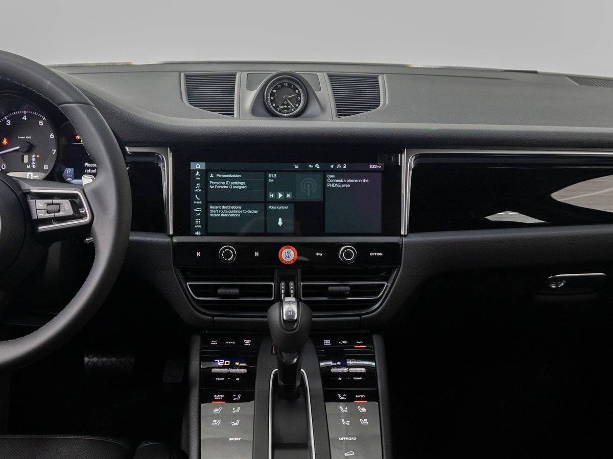 2026 Porsche Macan Macan