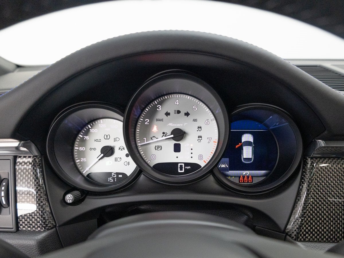 2026 Porsche Macan T