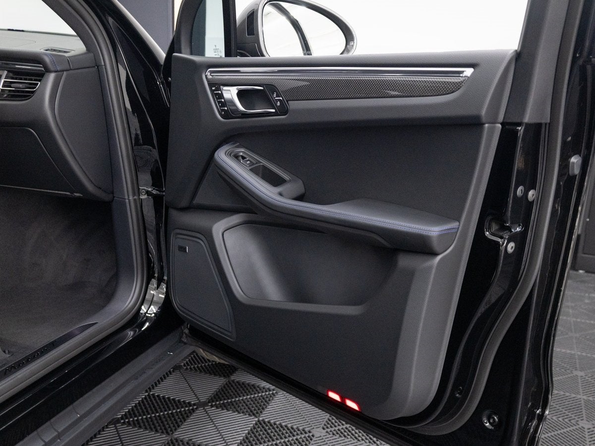 2026 Porsche Macan T