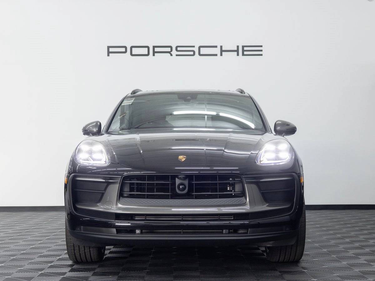 2026 Porsche Macan T