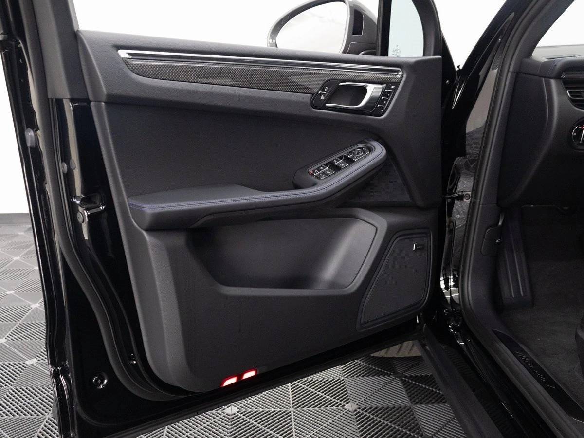 2026 Porsche Macan T