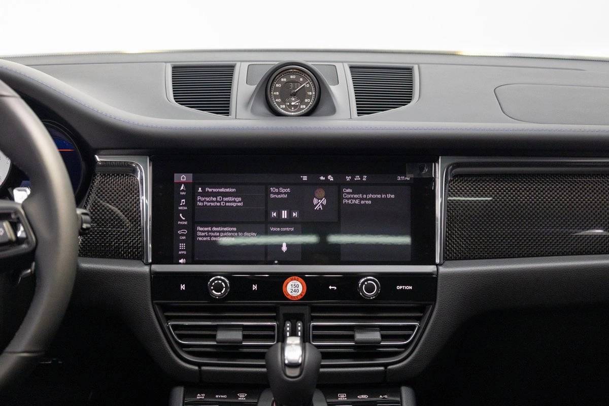 2026 Porsche Macan T