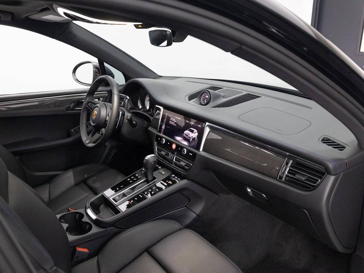 2026 Porsche Macan T