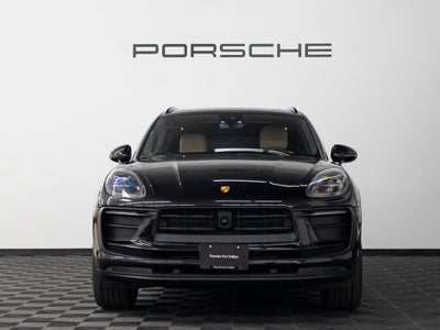 2023 Porsche Macan Base