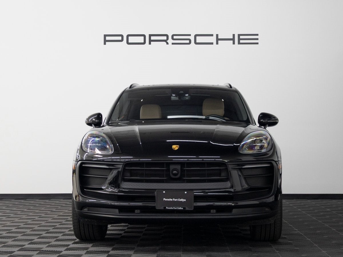 2023 Porsche Macan Base