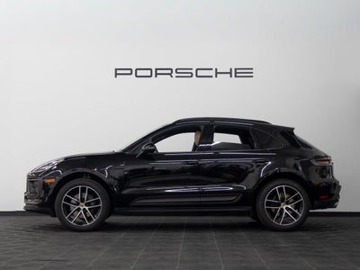 2023 Porsche Macan Base