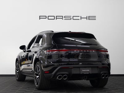 2023 Porsche Macan Base