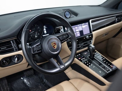 2023 Porsche Macan Base