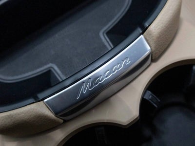2023 Porsche Macan Base