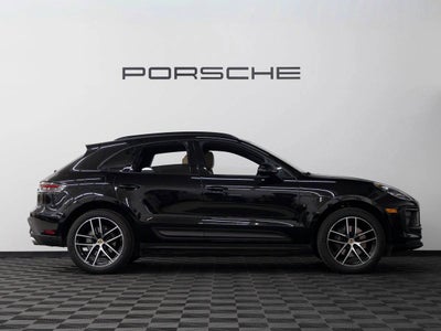 2023 Porsche Macan Base