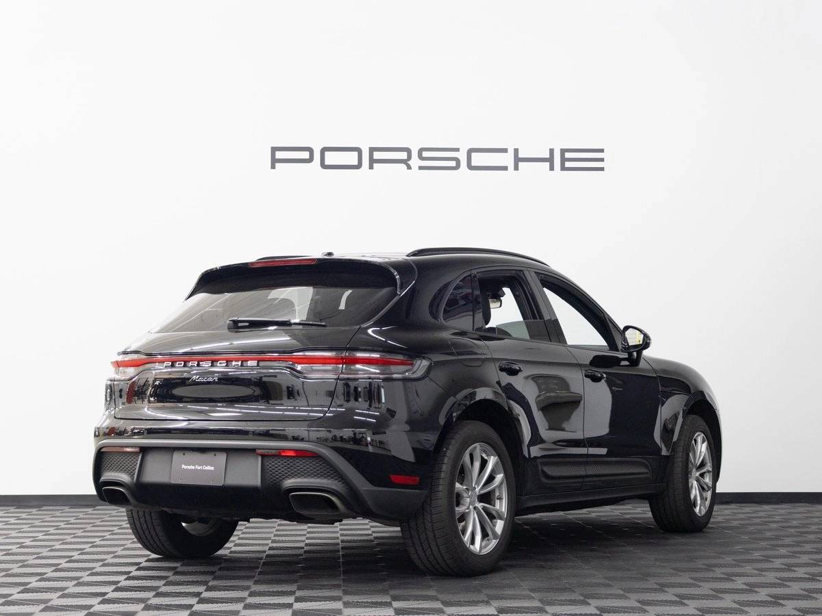 2024 Porsche Macan Base