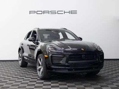 2026 Porsche Macan Base