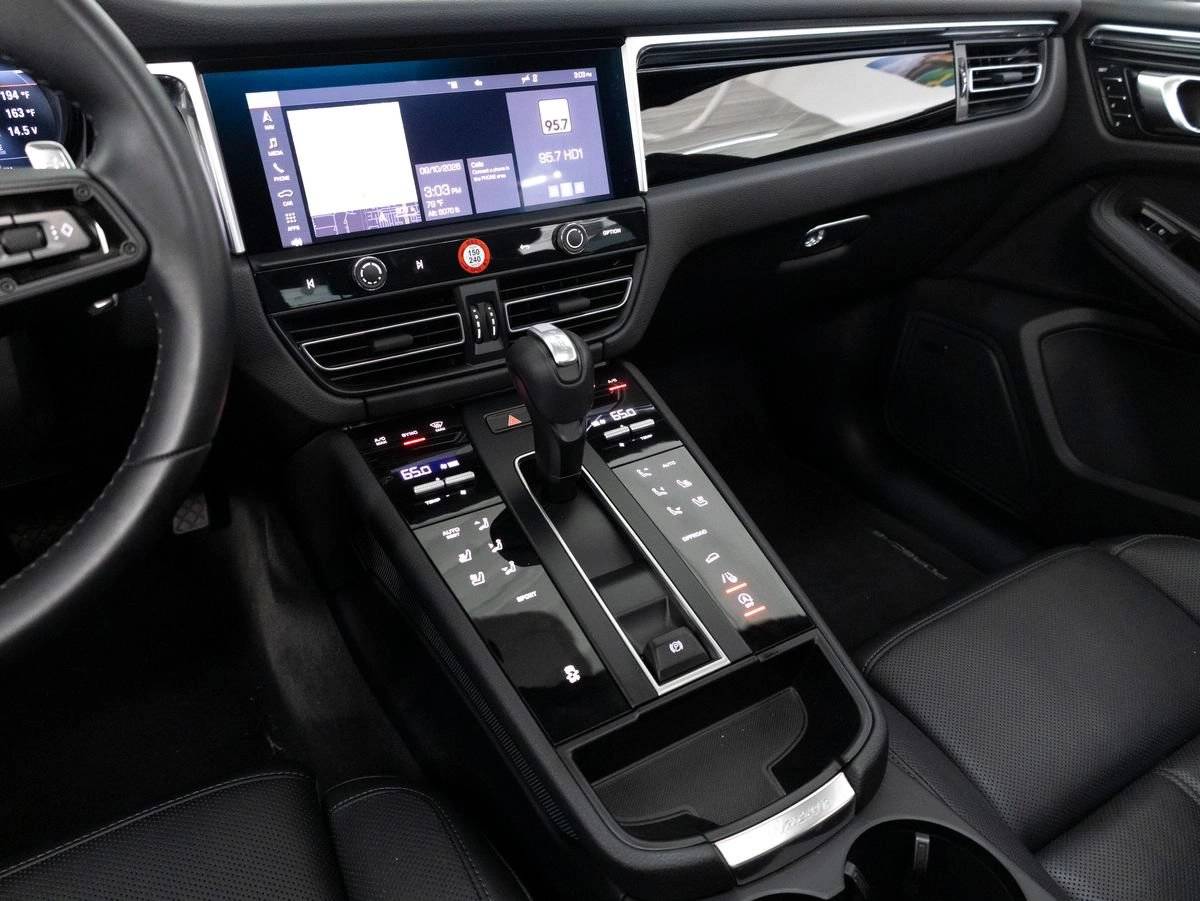 2024 Porsche Macan Macan