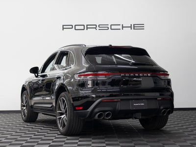 2025 Porsche Macan Base