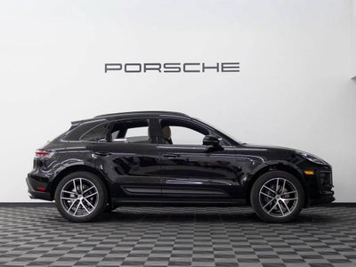 2025 Porsche Macan Base
