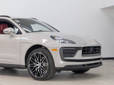 2025 Porsche Macan Macan