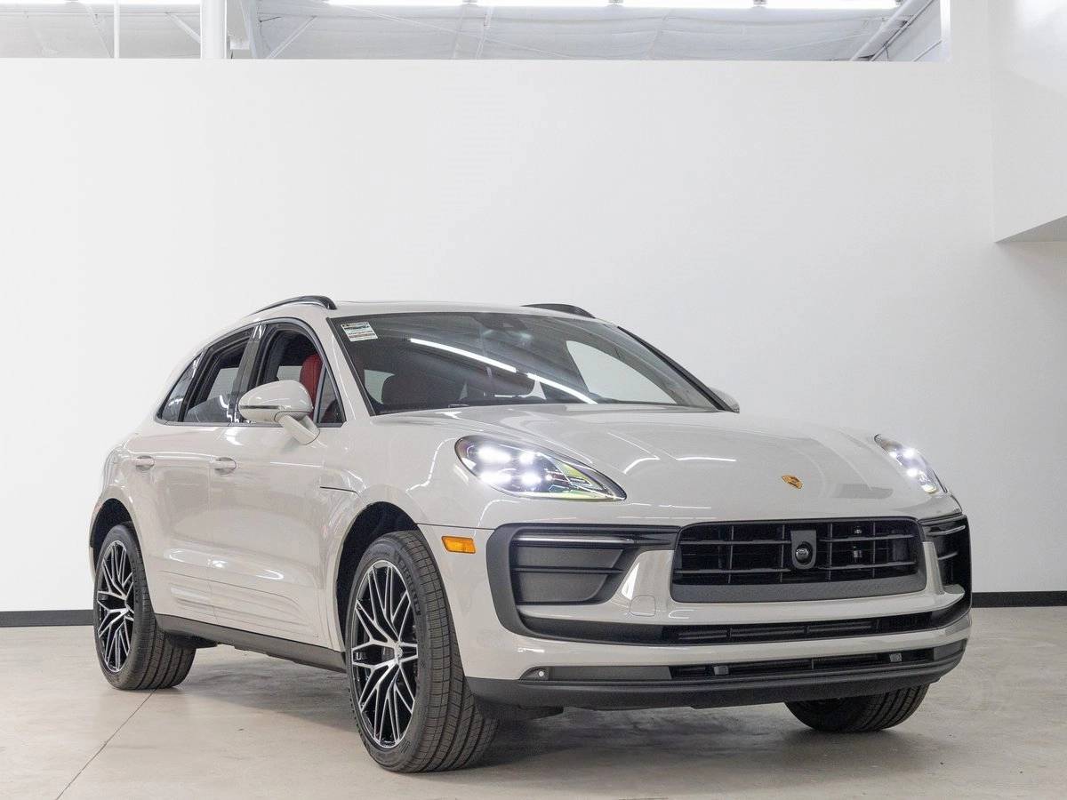 2025 Porsche Macan Macan