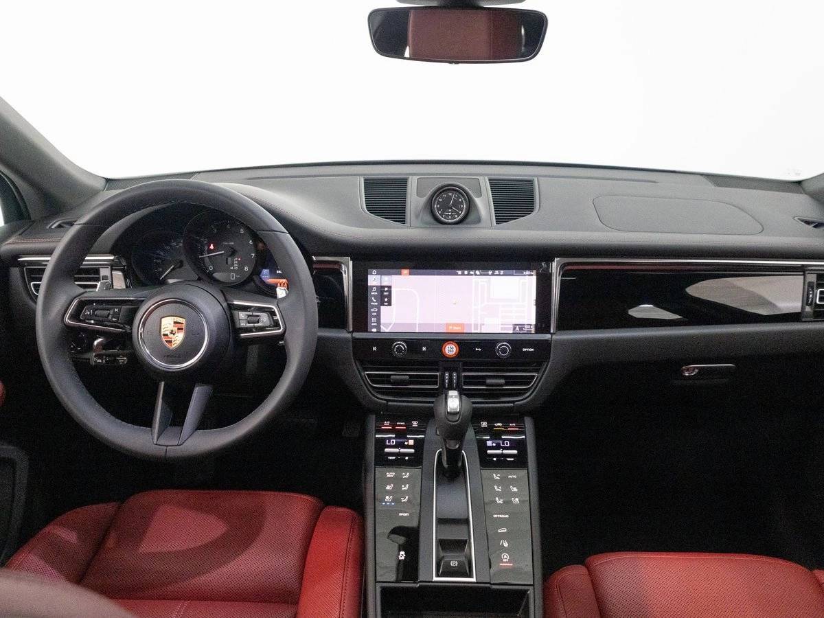 2025 Porsche Macan Macan