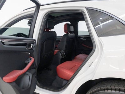 2025 Porsche Macan Macan