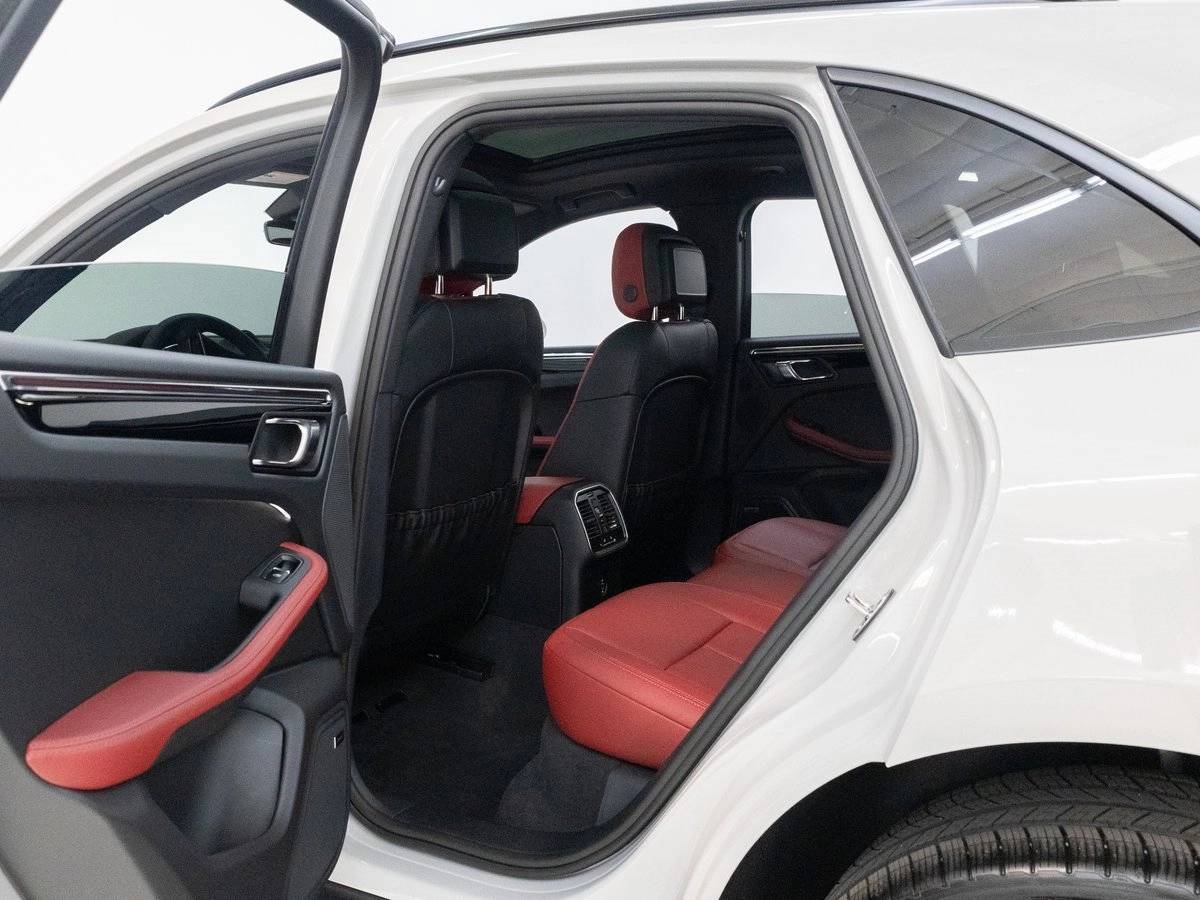 2025 Porsche Macan Macan
