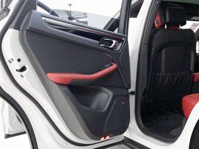 2025 Porsche Macan Macan