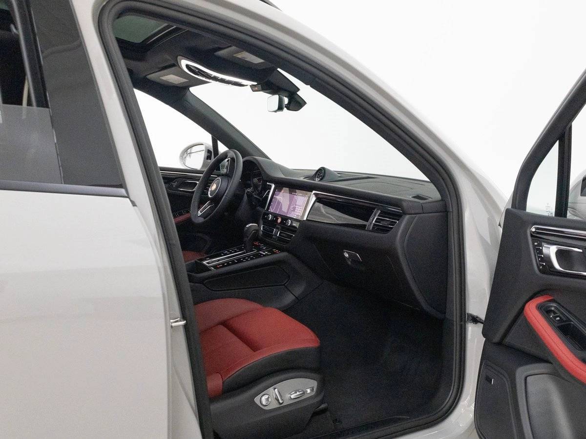 2025 Porsche Macan Macan