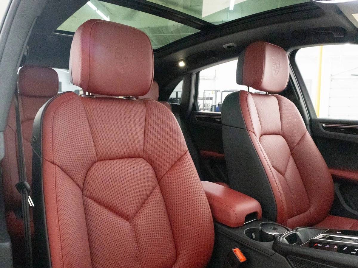 2025 Porsche Macan Macan