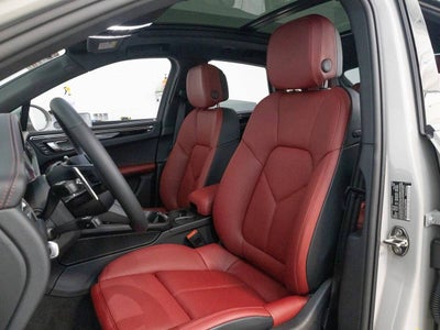 2025 Porsche Macan Macan