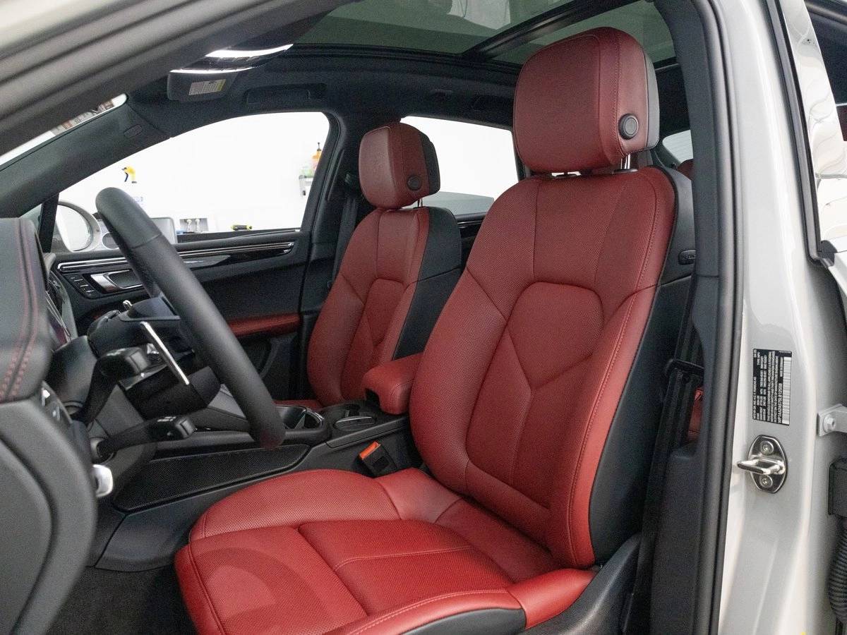 2025 Porsche Macan Macan