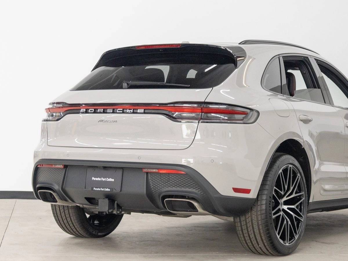 2025 Porsche Macan Macan